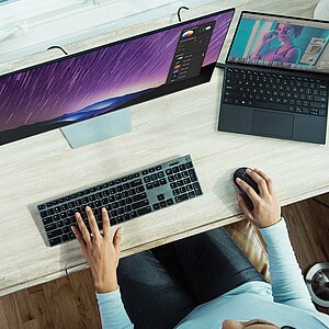 Homeoffice absetzen Person bei der Arbeit im Homeoffice